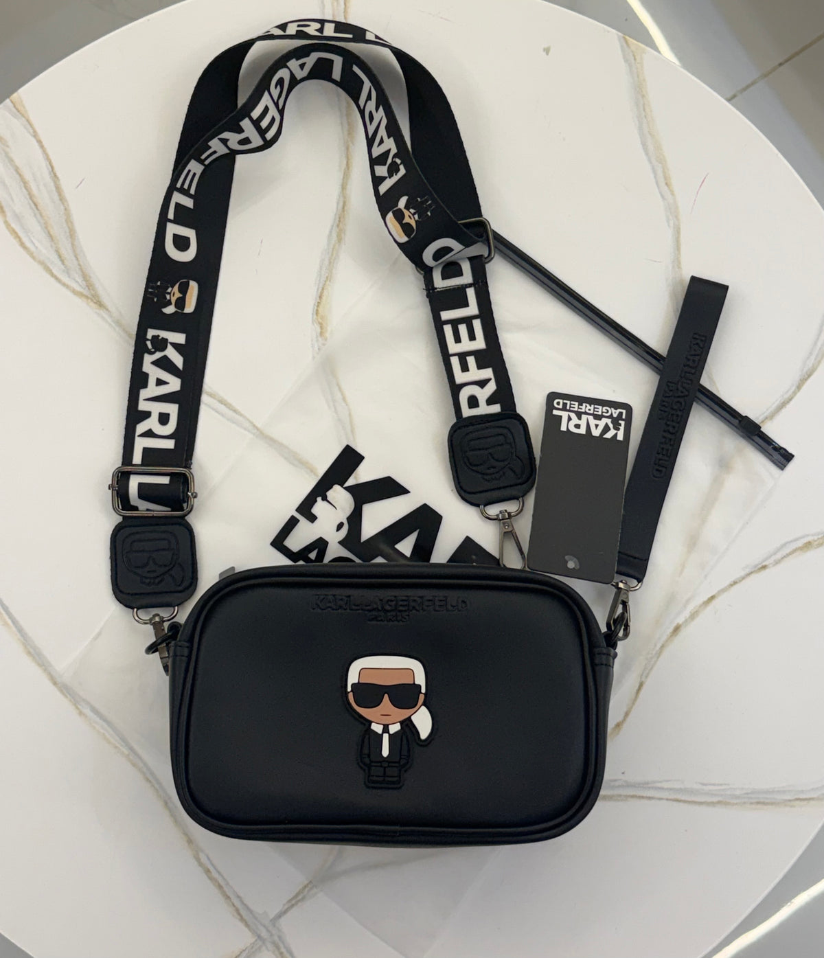 CARRIEL KARL LAGERFELD